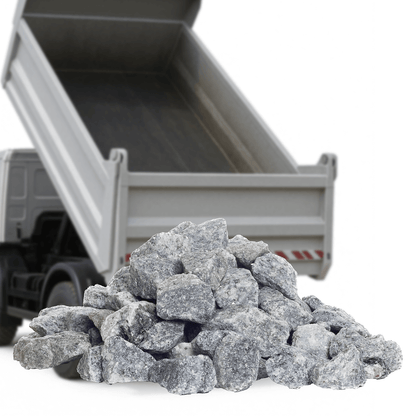 Grå granitskærver til indkørsel og bede fra Tiplevering.dk